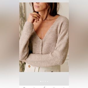 NWOT Barry cardigan.